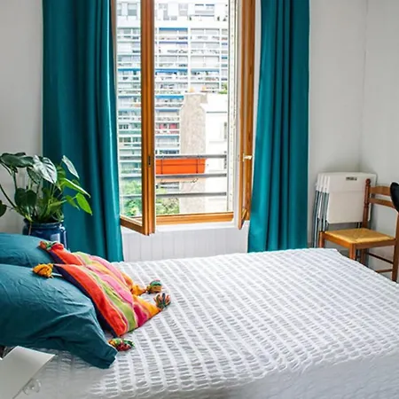 Charming Design Apt In The Heart Of Paris Parigi